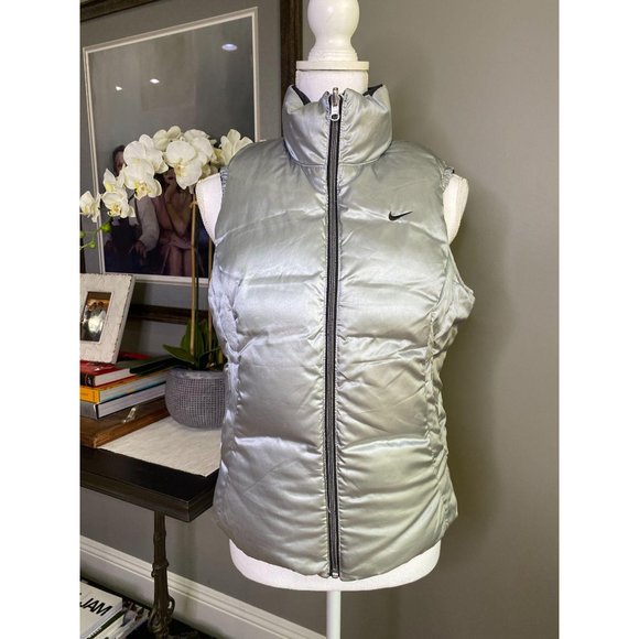 Nike Jackets & Blazers - Nike Reversible Down Filled Puffer Vest M